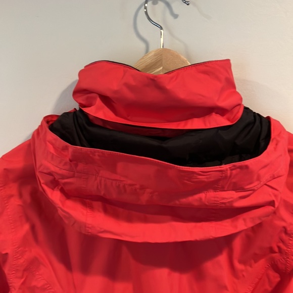 North Face Rain Jacket - Picture 3 of 7